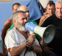 Spanish 'Robin Hood' mayor sets off on three-week march Spanish 'Robin Hood' mayor sets off on three-week march